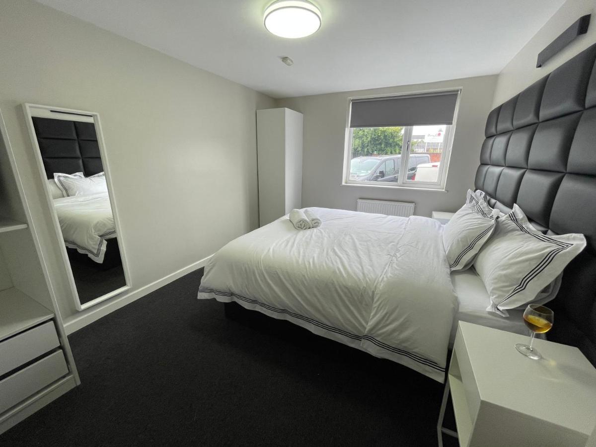 Mays Apartments - 102 Mill Street, Free Parking, 2 Minute Walk To Baltic Market And City Centre - Apartments Sleep 1-10 Guests Ліверпуль Екстер'єр фото