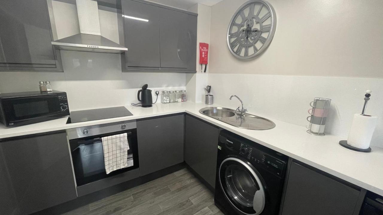 Mays Apartments - 102 Mill Street, Free Parking, 2 Minute Walk To Baltic Market And City Centre - Apartments Sleep 1-10 Guests Ліверпуль Екстер'єр фото