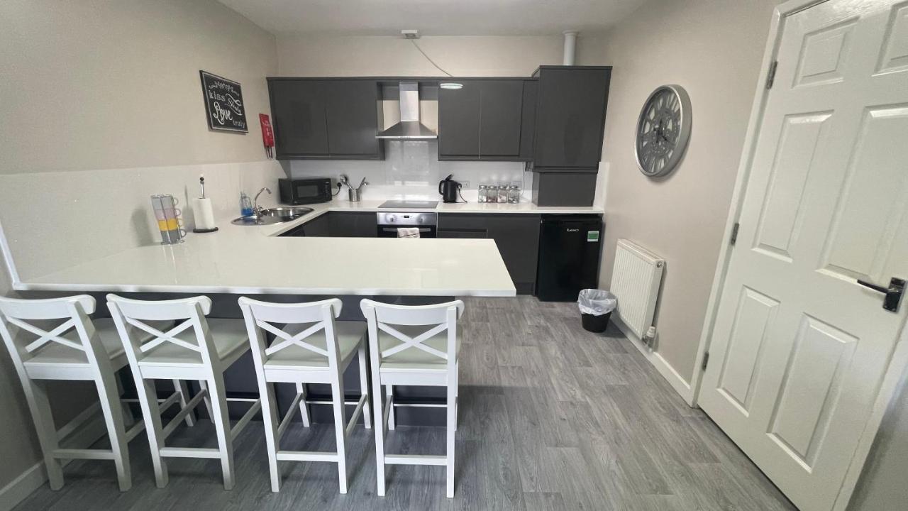 Mays Apartments - 102 Mill Street, Free Parking, 2 Minute Walk To Baltic Market And City Centre - Apartments Sleep 1-10 Guests Ліверпуль Екстер'єр фото