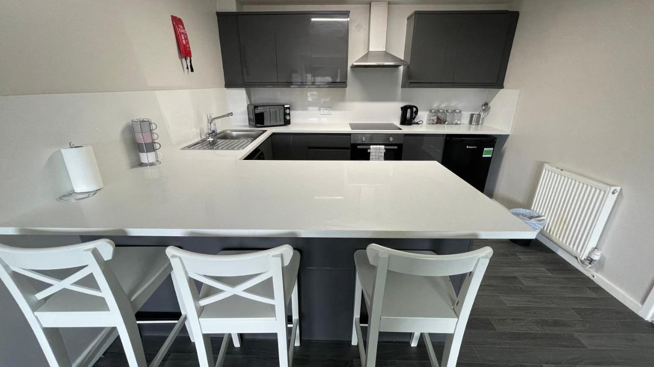 Mays Apartments - 102 Mill Street, Free Parking, 2 Minute Walk To Baltic Market And City Centre - Apartments Sleep 1-10 Guests Ліверпуль Екстер'єр фото